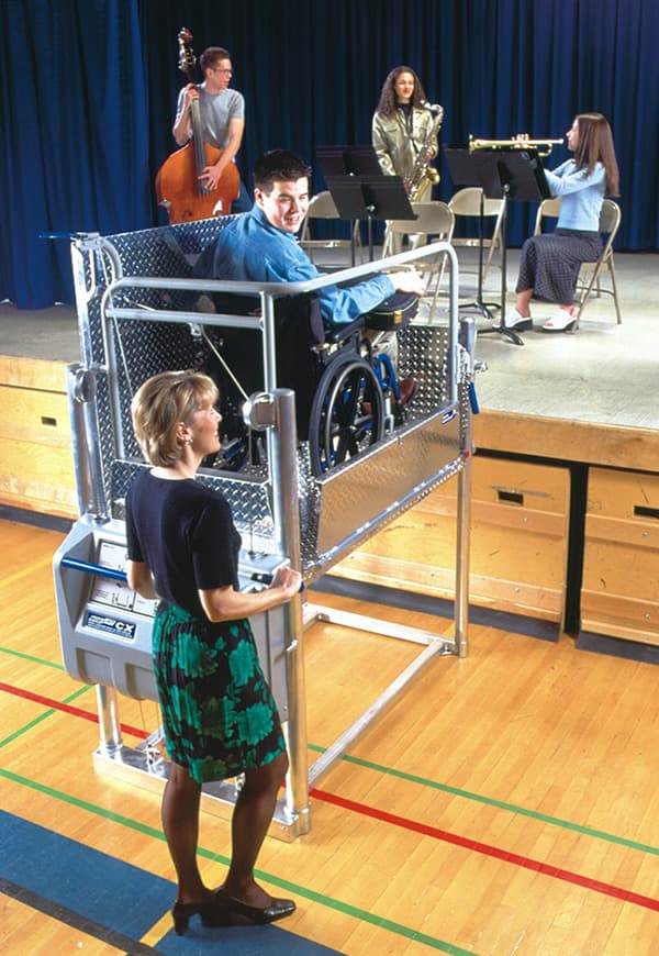 Temporary wheelchair access by Aussie lifts