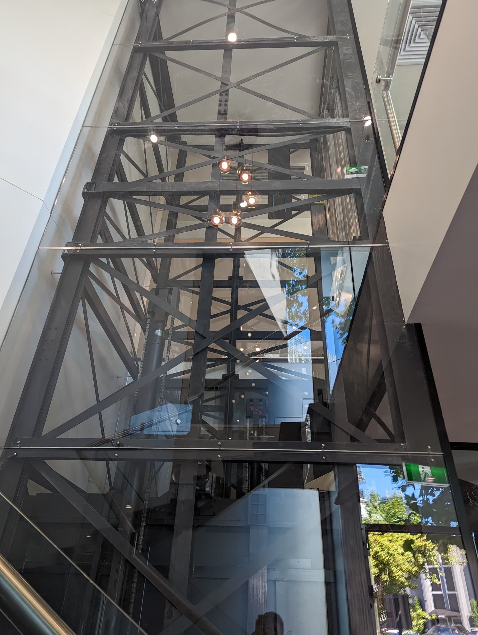 See-through Showcase: Custom Glass Shaft
